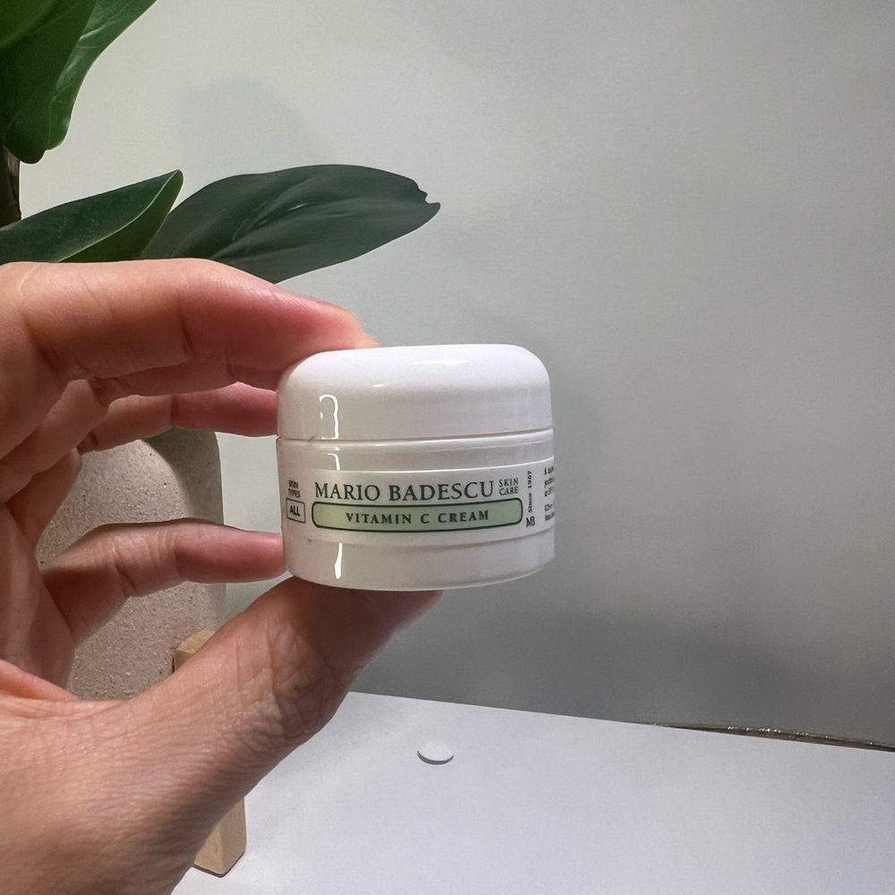Mario Badescu Vitamin C Cream 7g
Brand new